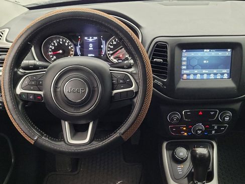 Used 2019 Jeep Compass Latitude w/ Cold Weather Group AWD/4WD image 22