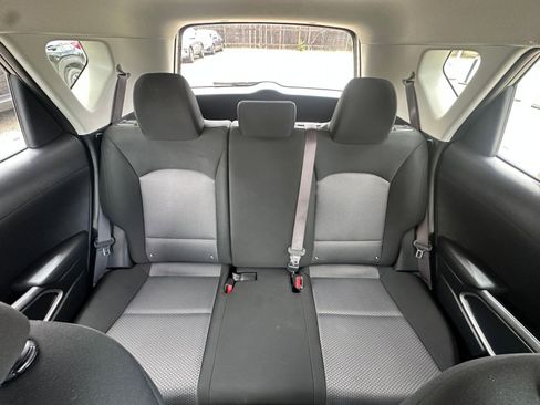 Used 2025 Kia Soul LX w/ LX Technology Package FWD image 36