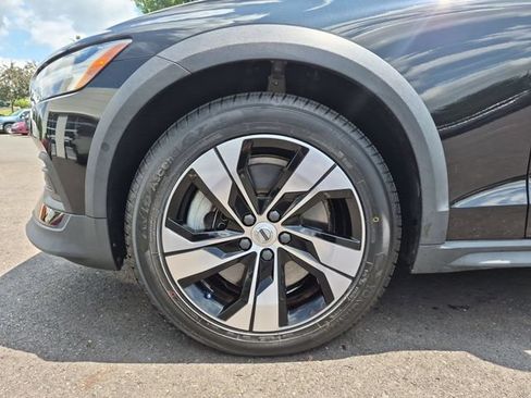 Used 2020 Volvo V60 T5 Cross Country AWD/4WD image 36