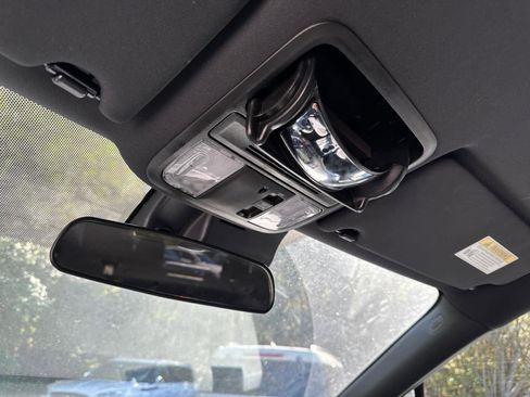 Used 2022 Honda Pilot Sport image 29