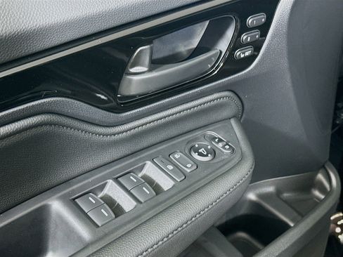 New 2026 Honda Odyssey Touring image 18