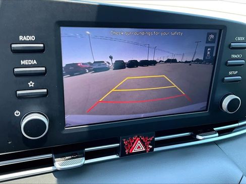 Used 2023 Hyundai Elantra Blue FWD image 24