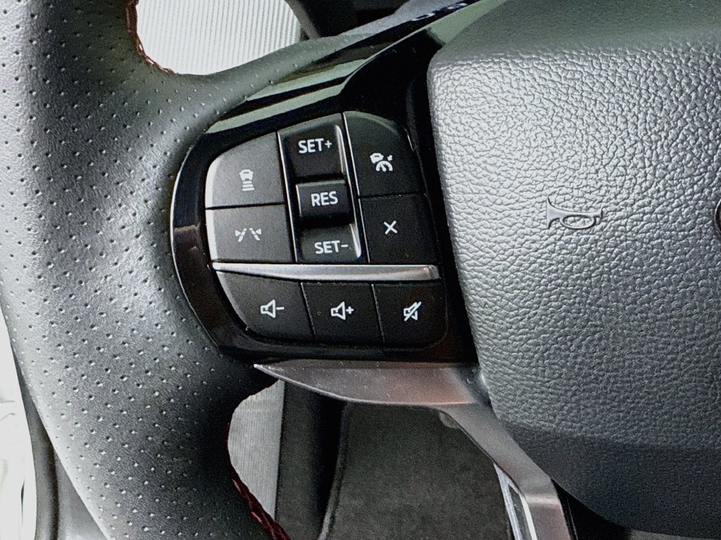 Used 2025 Ford Explorer ST-Line RWD image 23