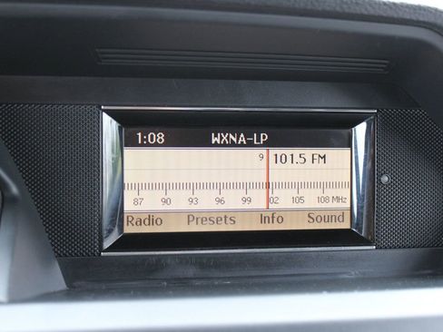 Used 2010 Mercedes-Benz GLK 350 2WD image 10