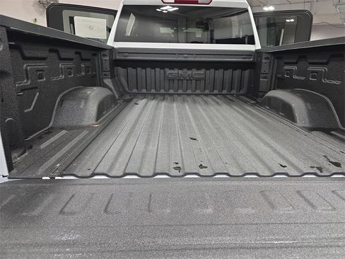 New 2026 GMC Sierra 2500 SLT image 12