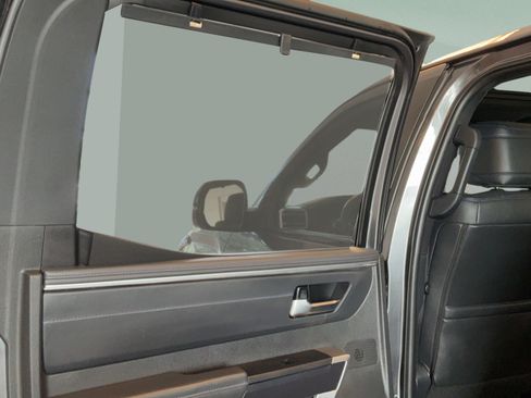 Used 2024 Toyota Tundra Platinum AWD/4WD image 31