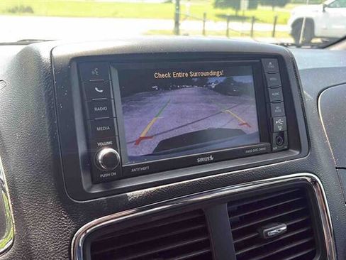 Used 2019 Dodge Grand Caravan GT FWD image 22