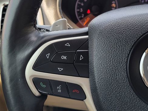 Used 2015 Jeep Grand Cherokee Limited w/ Trailer Tow Group IV image 16