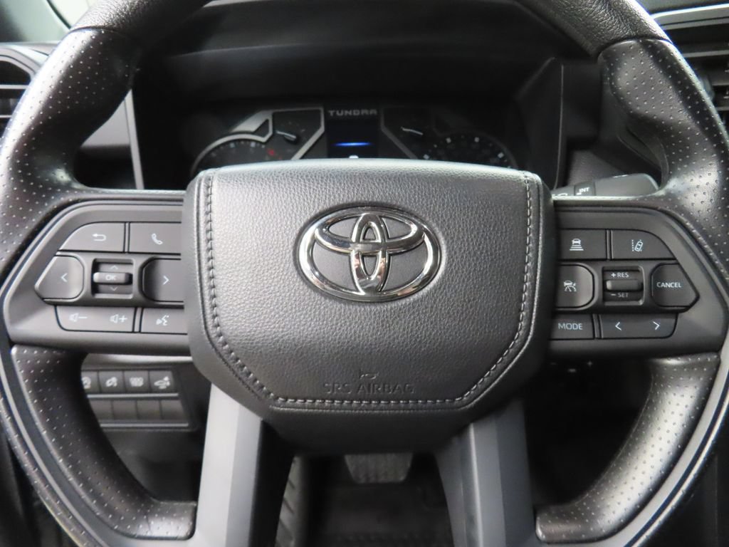 Used 2025 Toyota Tundra SR5 w/ SR5 Convenience Package AWD/4WD image 47