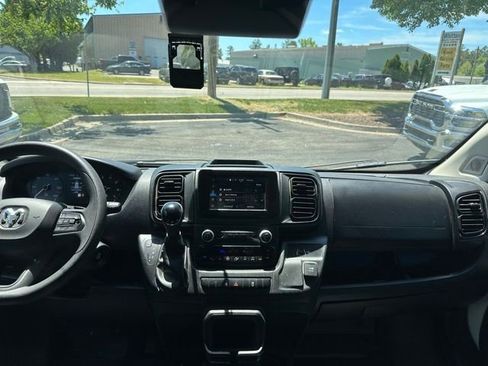 Used 2025 RAM ProMaster 2500 w/ Convenience Group FWD image 23