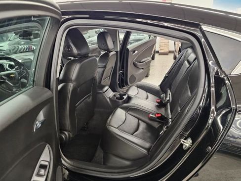 Used 2017 Chevrolet Volt LT w/ Comfort Package image 28