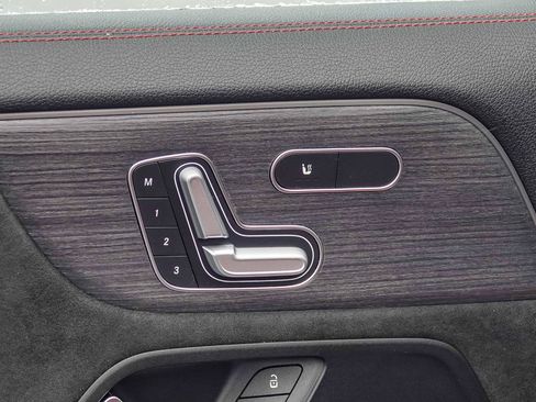 Certified 2021 Mercedes-Benz GLA 250 image 21