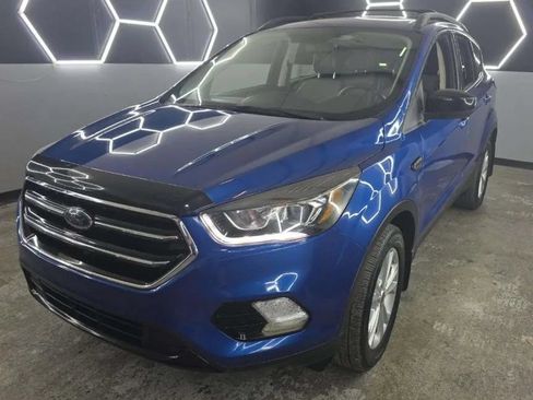 Used 2018 Ford Escape SE w/ SE Sport Appearance Package AWD/4WD image 1