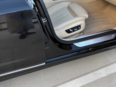 Used 2017 BMW 740i image 16
