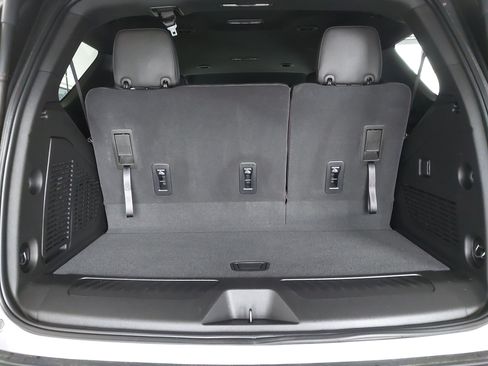 Used 2026 Chevrolet Tahoe LT AWD/4WD image 27