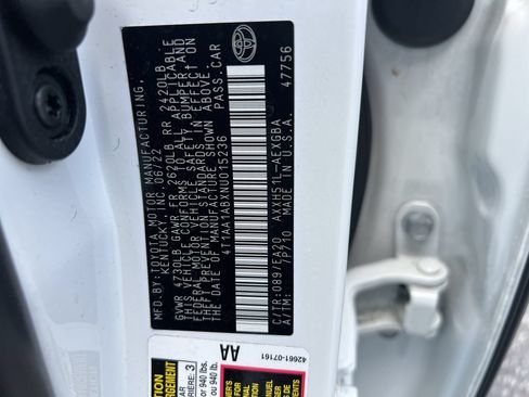 Used 2022 Toyota Avalon XLE w/ Moonroof Package FWD image 36