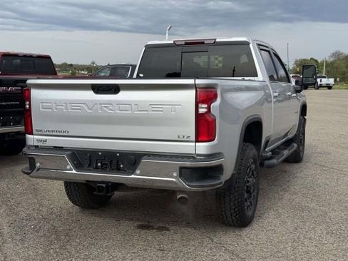 Used 2023 Chevrolet Silverado 2500 LTZ w/ LTZ Plus Package AWD/4WD image 5