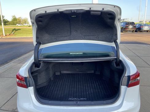 Used 2018 Toyota Avalon Touring w/ All Weather Liner Package FWD image 17