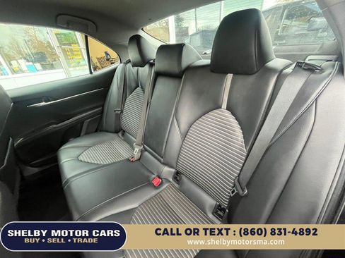 Used 2021 Toyota Camry SE image 14