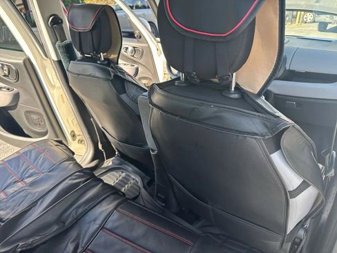 Used 2014 FIAT 500L Easy w/ Popular Equipment Group FWD image 22