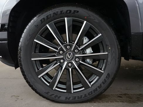 Used 2026 Lexus GX 550 w/ Cold Area Package AWD/4WD image 39