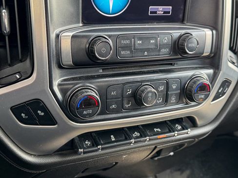 Used 2017 GMC Sierra 1500 SLE w/ SLE Value Package image 32