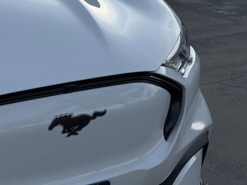 Used 2021 Ford Mustang Mach-E Premium image 12