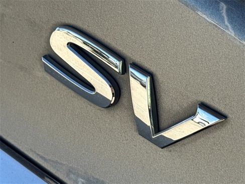 Used 2015 Nissan Altima 2.5 SV w/ Convenience Package image 10