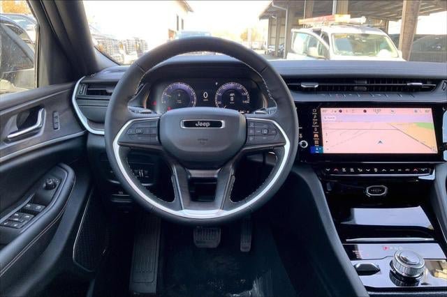 New 2026 Jeep Grand Cherokee Limited w/ Limited Altitude Package AWD/4WD image 41