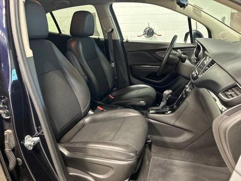 Used 2022 Buick Encore Preferred w/ Safety Package AWD/4WD image 12