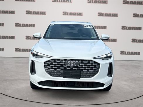 Used 2025 Audi Q5 Premium w/ Convenience Package image 8