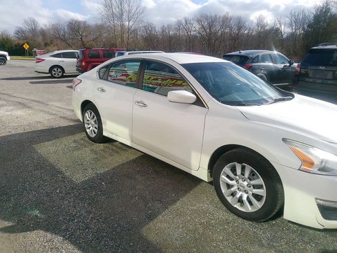 Used 2015 Nissan Altima 2.5 S w/ Power Driver Seat Package image 9