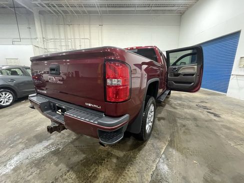 Used 2015 GMC Sierra 2500 Denali image 6