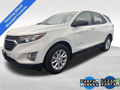 Used 2018 Chevrolet Equinox LS image 1