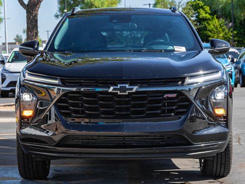 Used 2024 Chevrolet Trax RS FWD image 4