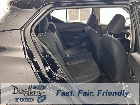 Used 2024 Nissan Kicks SV image 32