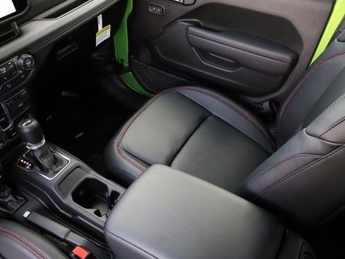 New 2025 Jeep Wrangler Rubicon w/ Safety Group image 30