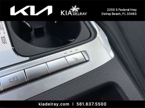 New 2026 Kia Carnival EX image 22