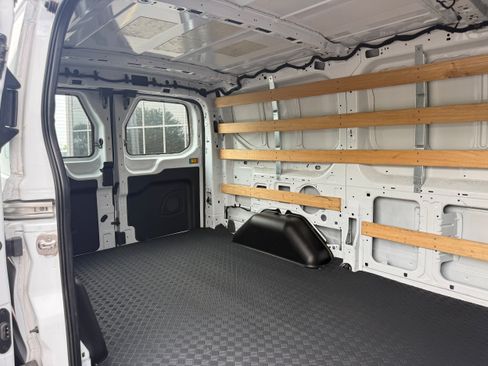 Used 2024 Ford Transit 250 Low Roof w/ Exterior Upgrade Package RWD image 10