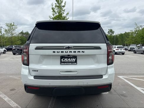 Used 2022 Chevrolet Suburban Z71 AWD/4WD image 6