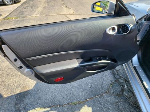 Used 2006 Nissan 350Z Enthusiast w/ (S02) Side Air Bags Pkg image 24