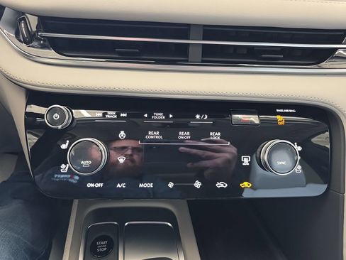 New 2026 INFINITI QX60 Luxe w/ Cargo Package image 38