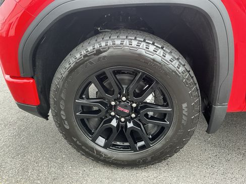 New 2026 GMC Sierra 1500 Elevation w/ Elevation Select Package AWD/4WD image 9