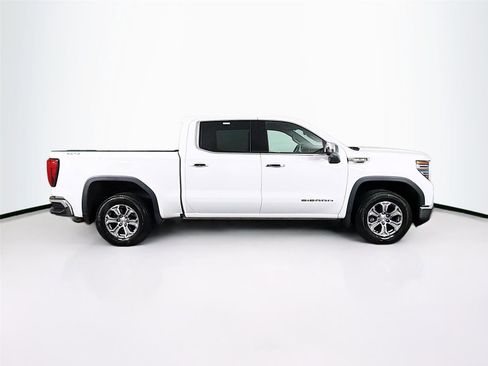 Used 2025 GMC Sierra 1500 SLT AWD/4WD image 12