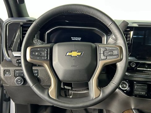 Used 2024 Chevrolet Silverado 3500 High Country w/ Technology Package image 27