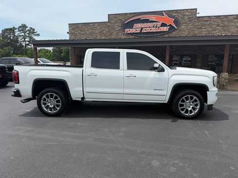 Used 2016 GMC Sierra 1500 Denali w/ Enhanced Driver Alert Package AWD/4WD image 5