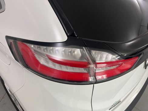 Used 2021 Ford Edge SEL FWD image 42