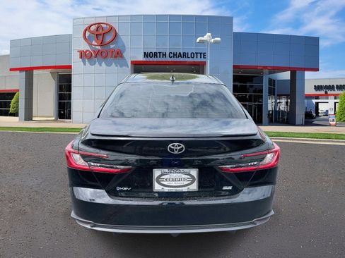 Used 2026 Toyota Camry SE w/ Convenience Package image 7