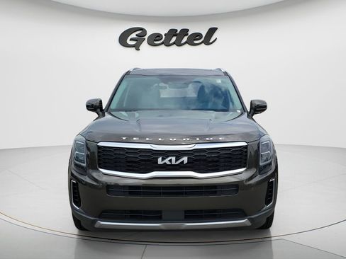 Used 2022 Kia Telluride EX w/ EX Premium Package FWD image 2