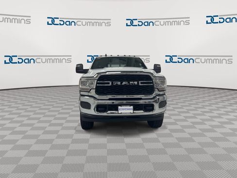 Used 2024 RAM 3500 Tradesman w/ Chrome Appearance Group AWD/4WD image 3